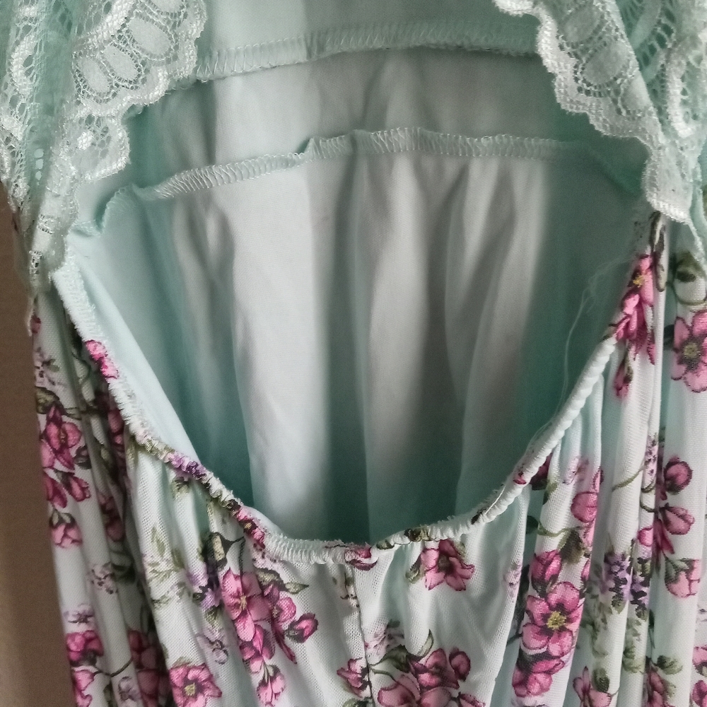 Dress - Picture 11 of 12